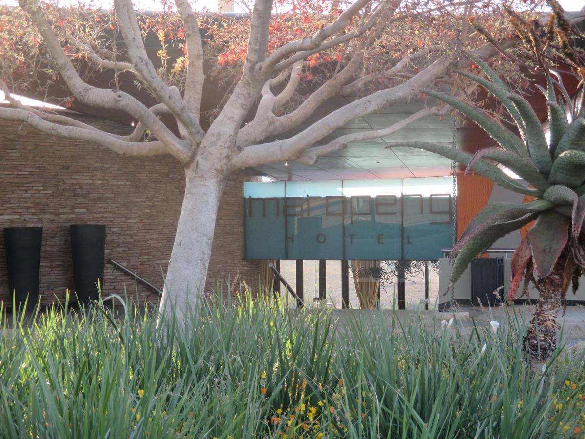 Maropeng Boutique Hotel Magaliesburg Bagian luar foto